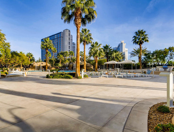 222-Karen-Ave-Las-Vegas-NV-large-025-28-Community-Pool-1500x1000-72dpi